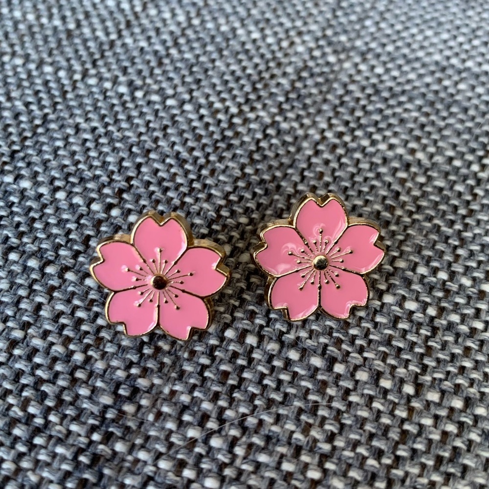 Cute cherry blossom pins - Set of 2 - Picture 3 of 3